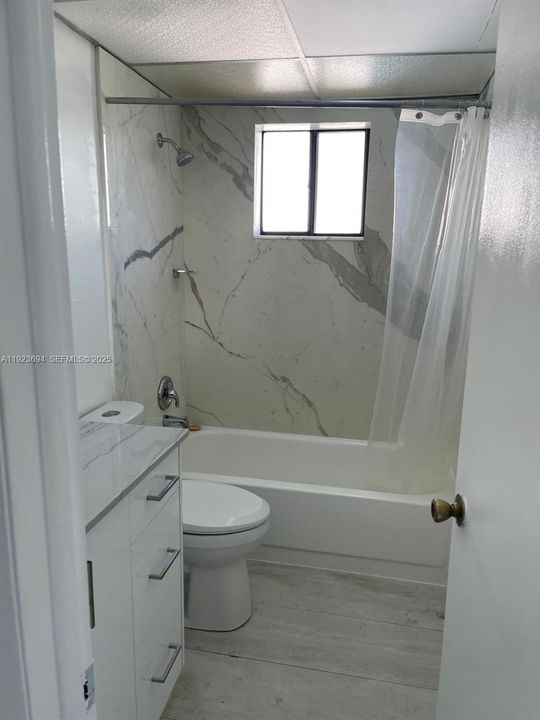 В аренду: $2,500 (3 спален, 2 ванн, 1040 Квадратных фут)