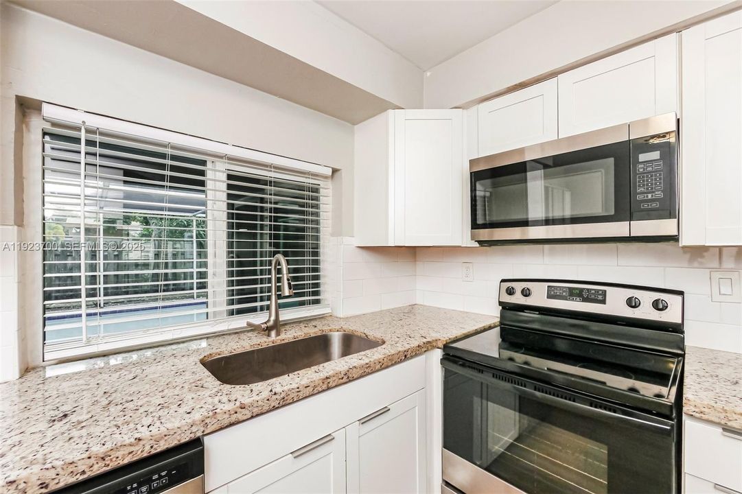 For Sale: $419,000 (3 beds, 2 baths, 1360 Square Feet)