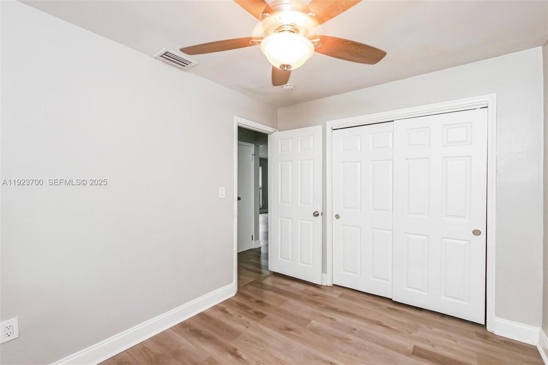 For Sale: $419,000 (3 beds, 2 baths, 1360 Square Feet)