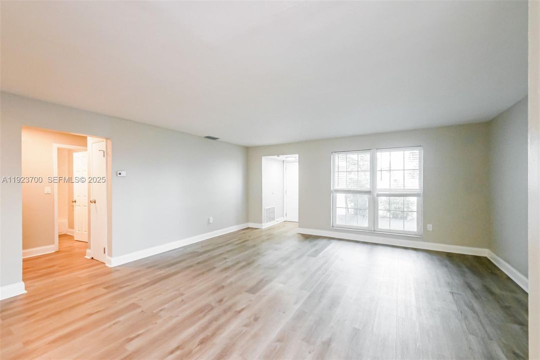 For Sale: $419,000 (3 beds, 2 baths, 1360 Square Feet)