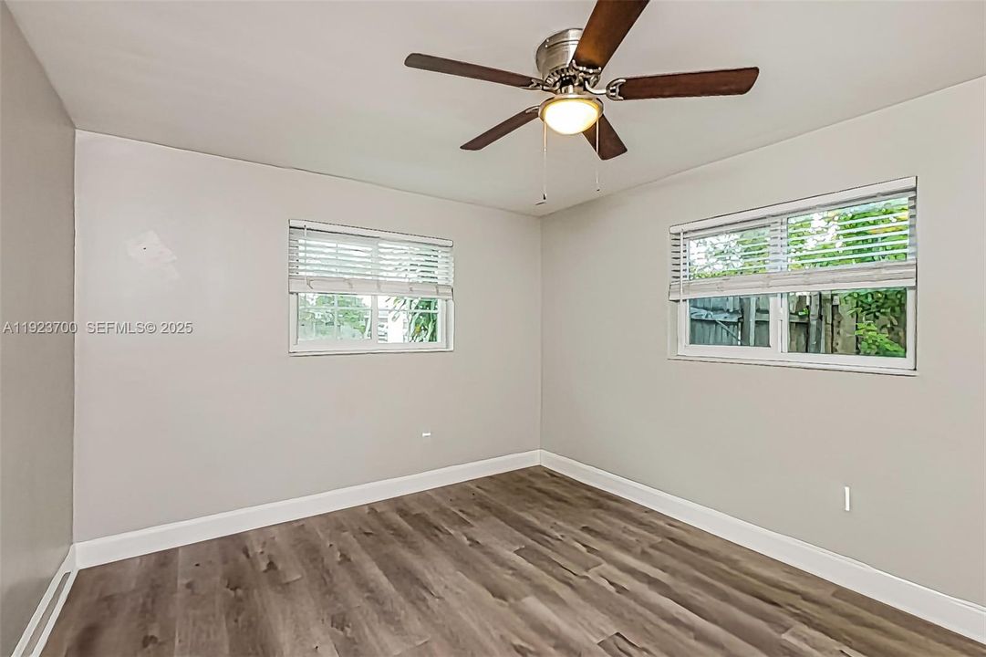 For Sale: $419,000 (3 beds, 2 baths, 1360 Square Feet)