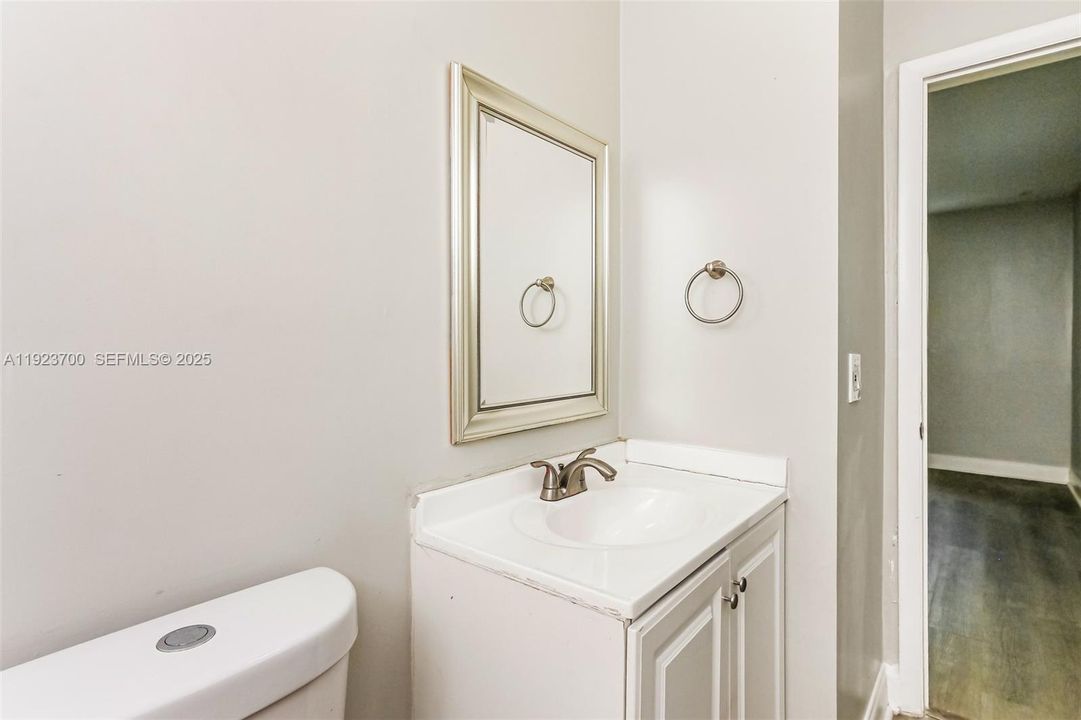 For Sale: $419,000 (3 beds, 2 baths, 1360 Square Feet)