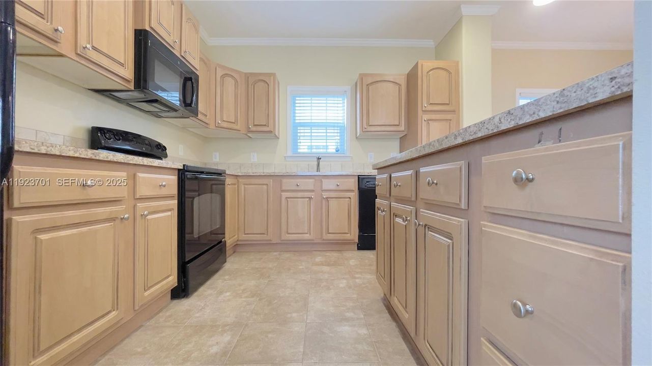 For Rent: $2,935 (3 beds, 2 baths, 133332 Square Feet)