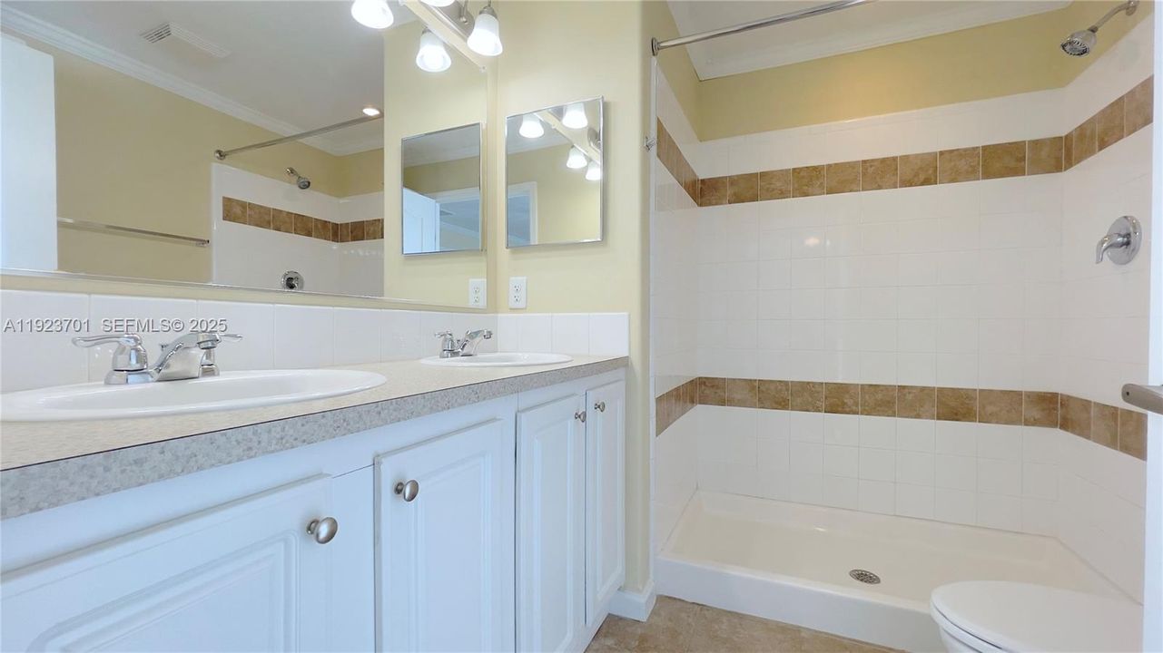 For Rent: $2,935 (3 beds, 2 baths, 133332 Square Feet)