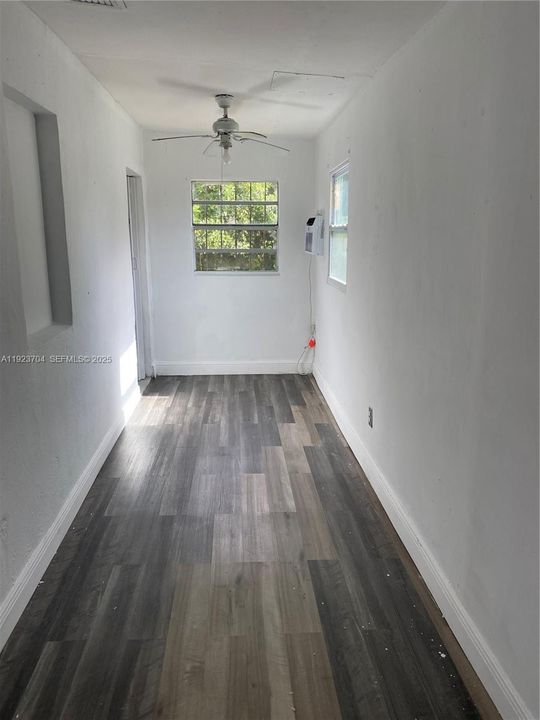 For Rent: $900 (0 beds, 1 baths, 0 Square Feet)