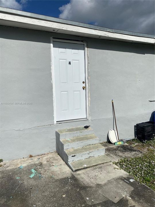 For Rent: $900 (0 beds, 1 baths, 0 Square Feet)