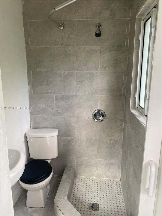 For Rent: $900 (0 beds, 1 baths, 0 Square Feet)