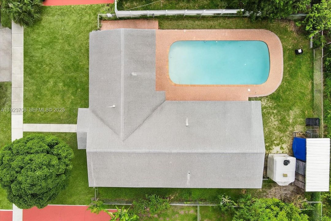 На продажу: $459,000 (4 спален, 2 ванн, 1850 Квадратных фут)