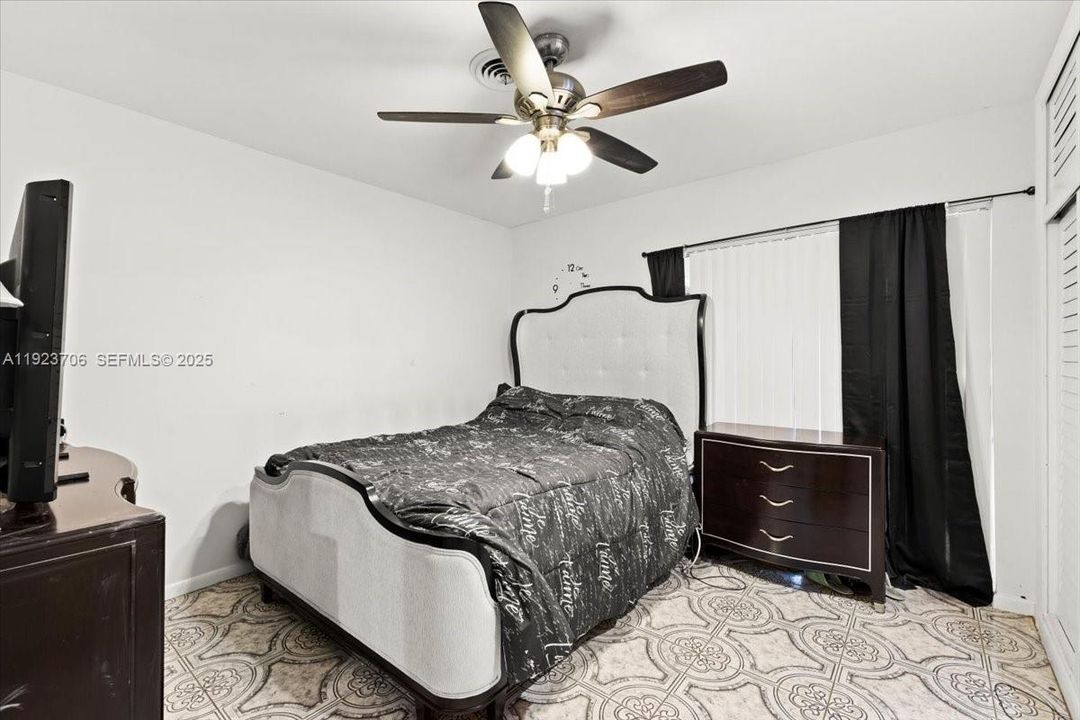 На продажу: $459,000 (4 спален, 2 ванн, 1850 Квадратных фут)