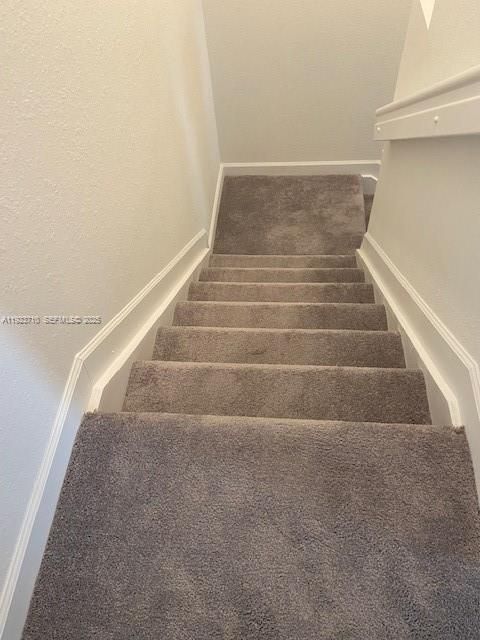 For Rent: $2,625 (3 beds, 2 baths, 1695 Square Feet)