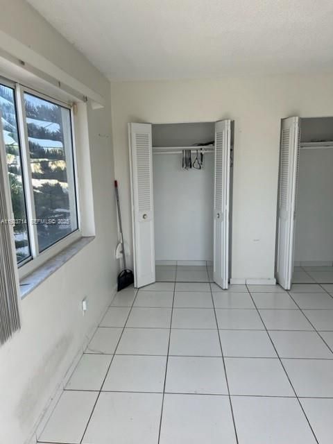 For Rent: $1,895 (1 beds, 1 baths, 841 Square Feet)