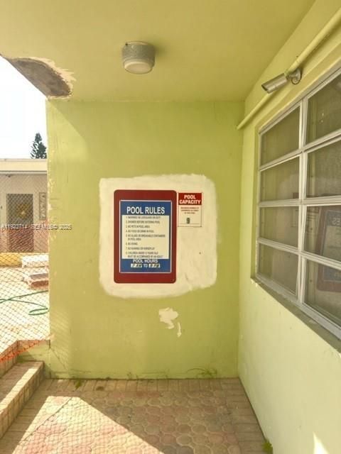 For Rent: $1,895 (1 beds, 1 baths, 841 Square Feet)