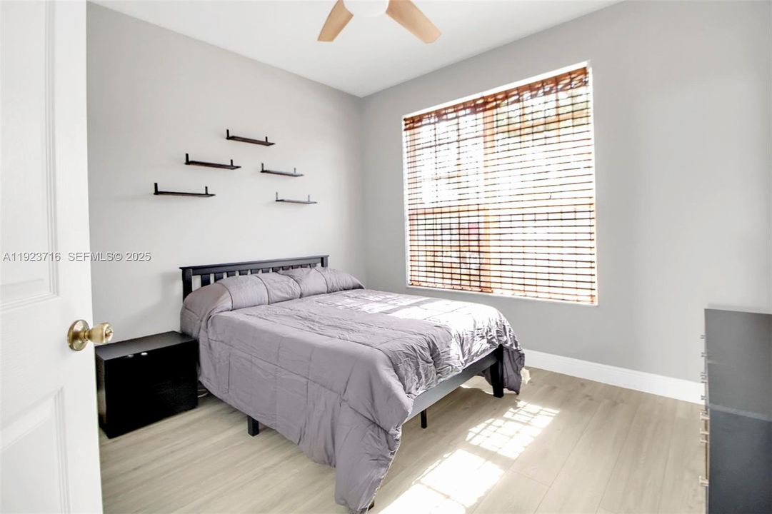 出租: $4,650 (4 贝兹, 2 浴室, 0 平方英尺)