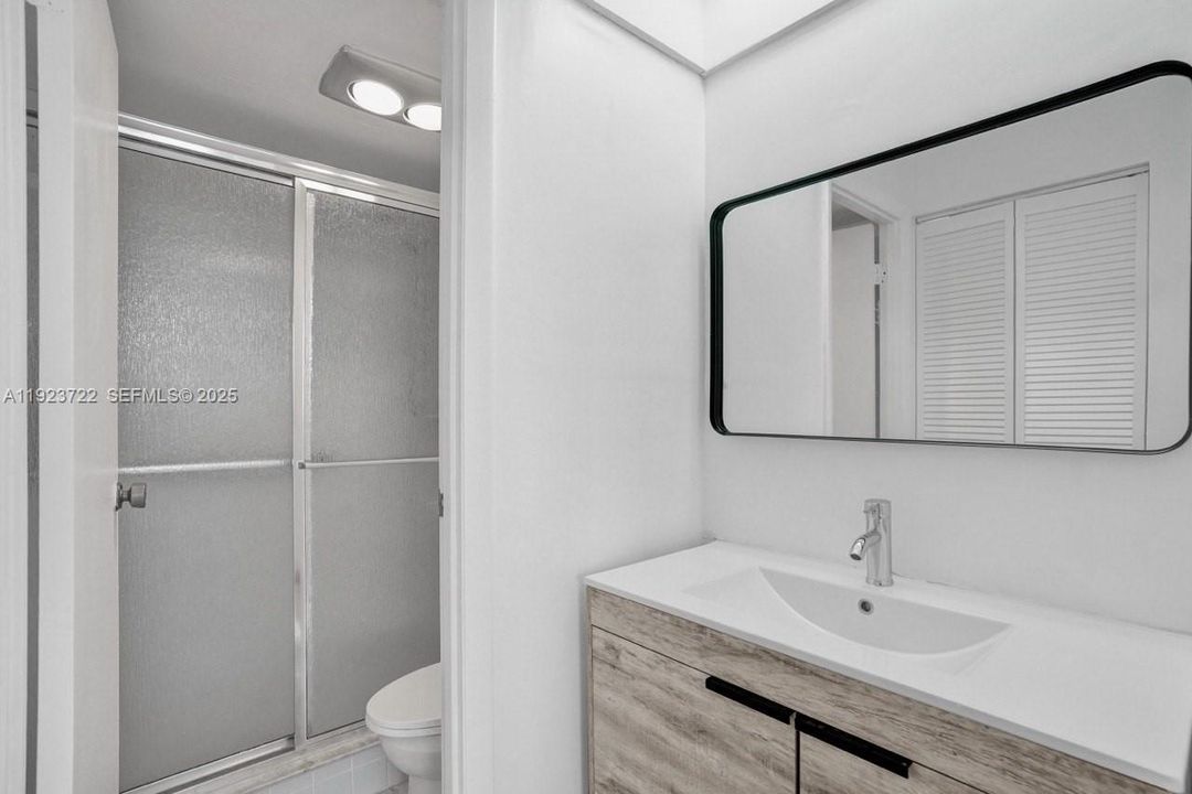 For Sale: $190,000 (2 beds, 2 baths, 1296 Square Feet)