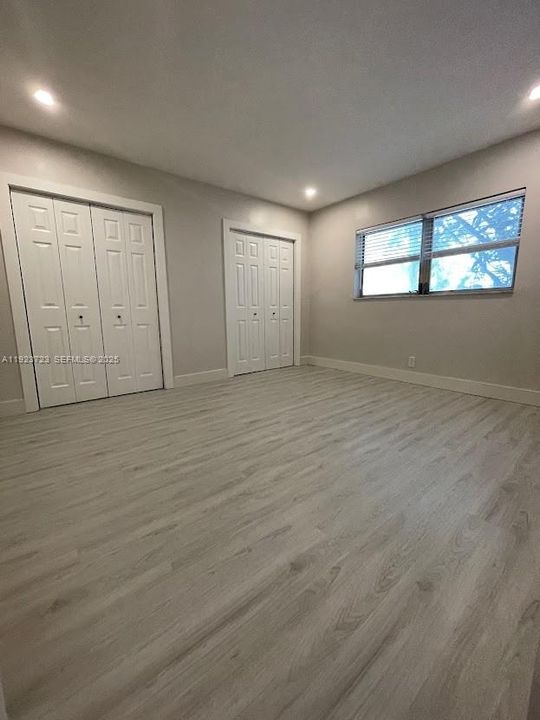 For Rent: $1,825 (1 beds, 1 baths, 700 Square Feet)