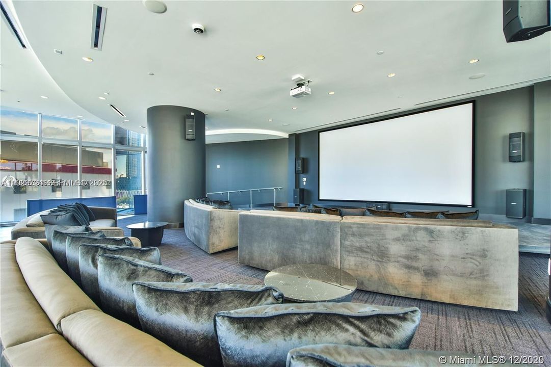 For Sale: $4,399,000 (4 beds, 5 baths, 3852 Square Feet)