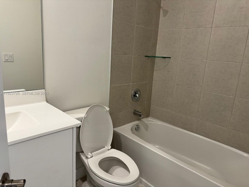 For Rent: $4,000 (3 beds, 2 baths, 1787 Square Feet)