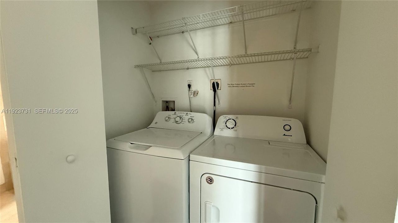 Active With Contract: $3,600 (2 beds, 2 baths, 1129 Square Feet)