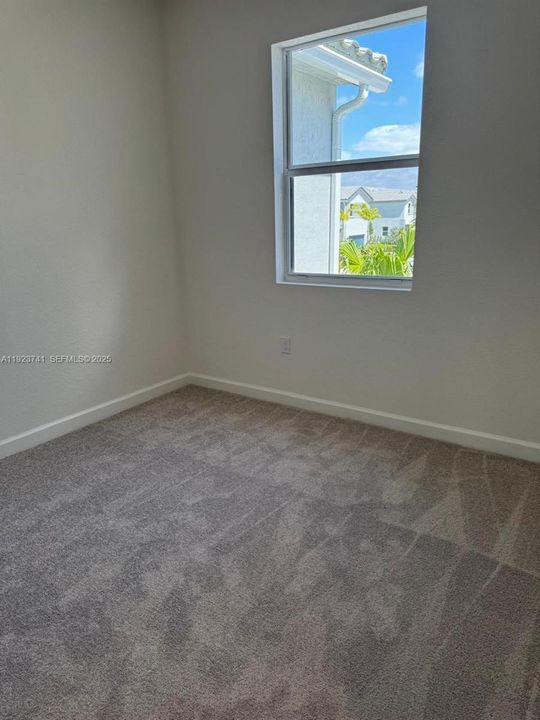 For Rent: $4,000 (3 beds, 2 baths, 1787 Square Feet)
