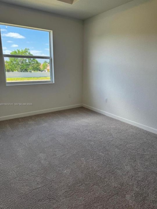 For Rent: $4,000 (3 beds, 2 baths, 1787 Square Feet)