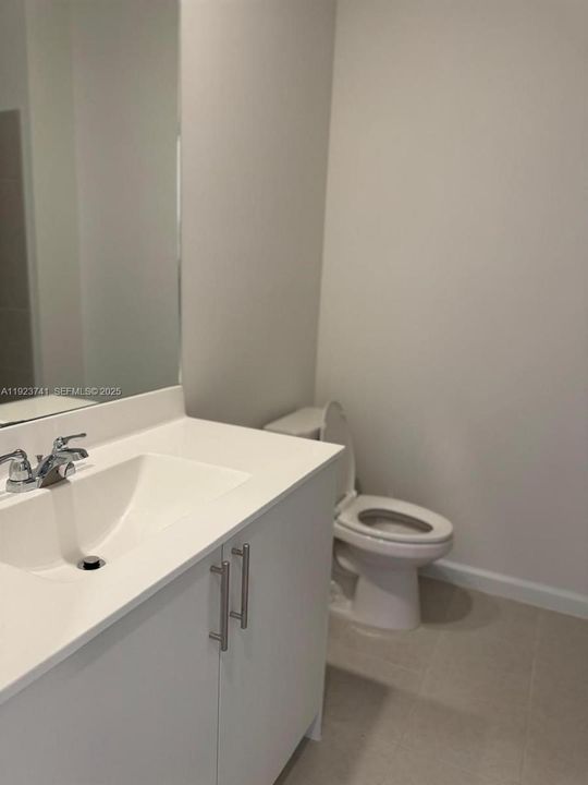 For Rent: $4,000 (3 beds, 2 baths, 1787 Square Feet)