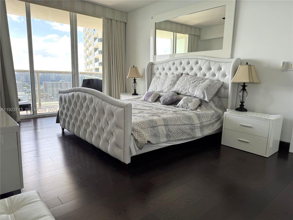 For Rent: $6,300 (3 beds, 3 baths, 1733 Square Feet)