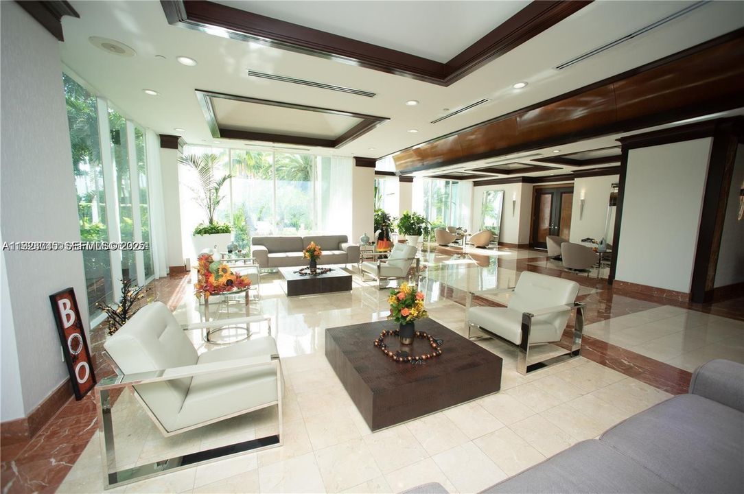 For Sale: $850,000 (2 beds, 2 baths, 1530 Square Feet)