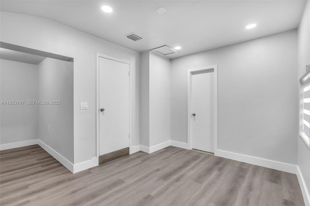 For Rent: $4,800 (3 beds, 2 baths, 1848 Square Feet)