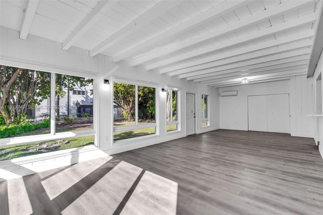 For Rent: $4,800 (3 beds, 2 baths, 1848 Square Feet)