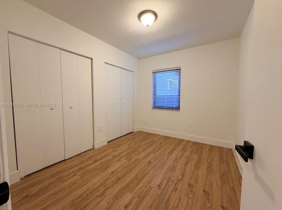 For Rent: $4,500 (4 beds, 3 baths, 1910 Square Feet)