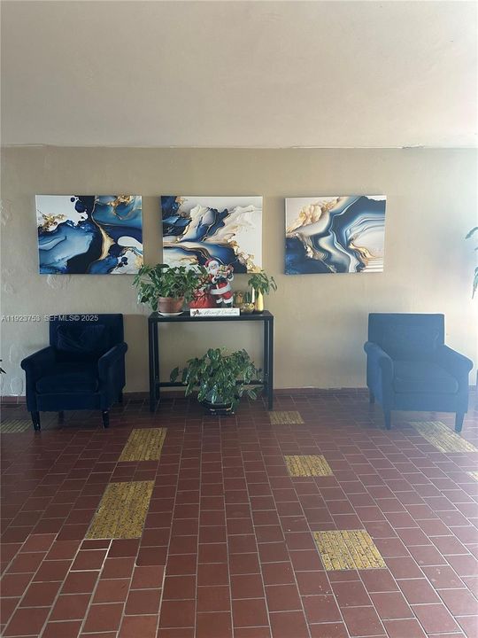 出租: $1,850 (2 贝兹, 1 浴室, 1036 平方英尺)