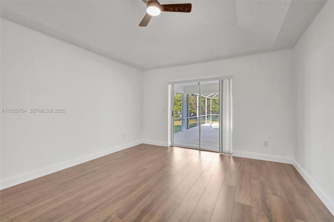 For Rent: $2,900 (3 beds, 2 baths, 2412 Square Feet)