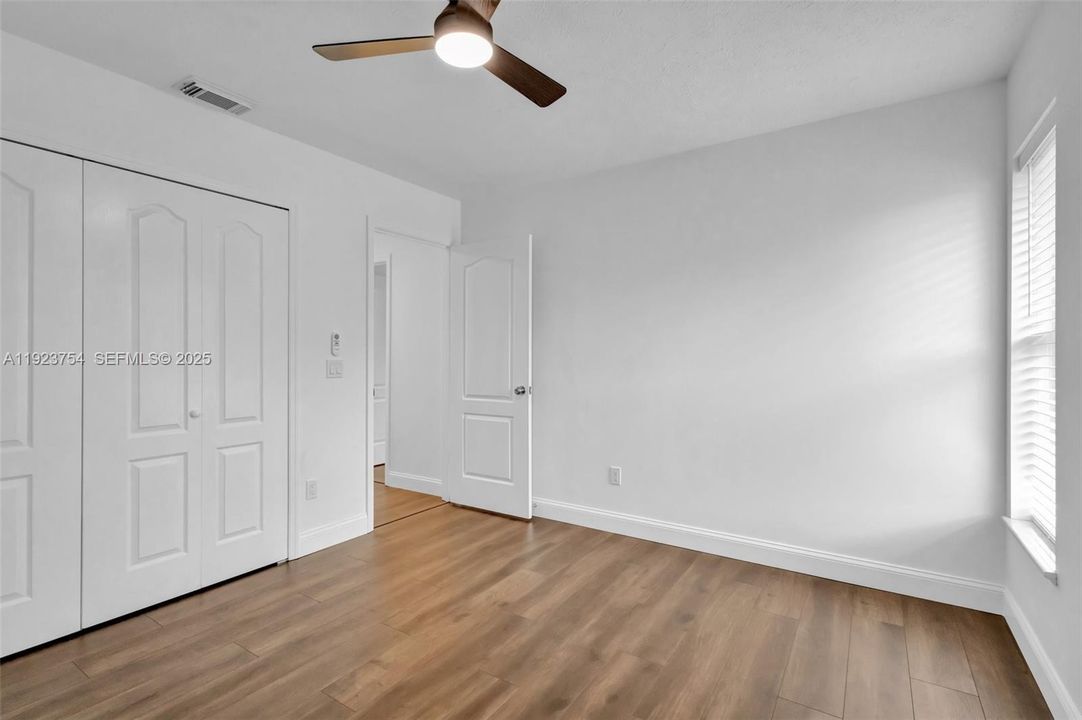 For Rent: $2,900 (3 beds, 2 baths, 2412 Square Feet)