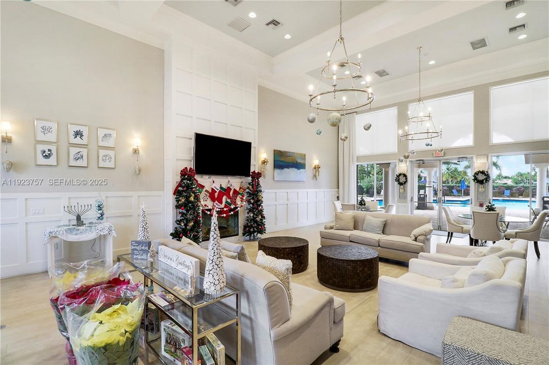 : $1,249,000 (5 спален, 4 ванн, 3668 Квадратных фут)