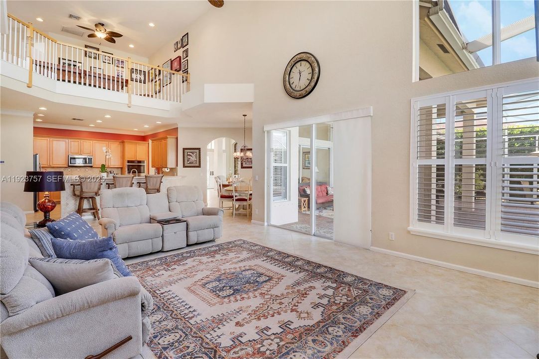 : $1,249,000 (5 спален, 4 ванн, 3668 Квадратных фут)