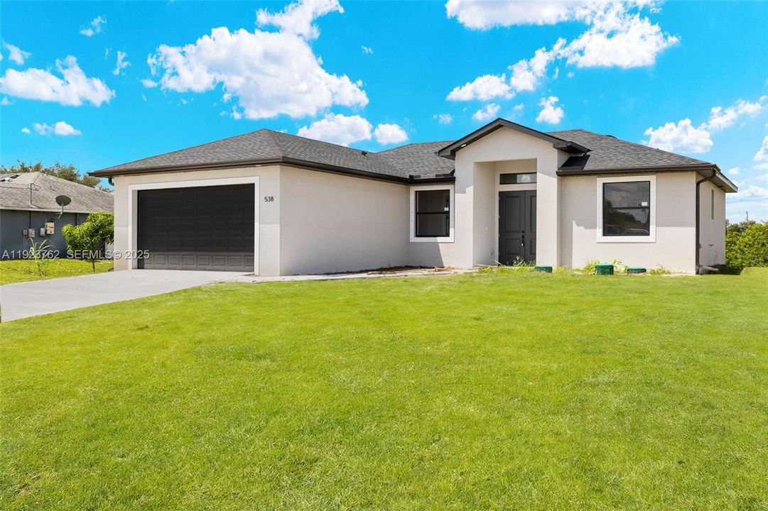 For Sale: $339,900 (3 beds, 2 baths, 1545 Square Feet)