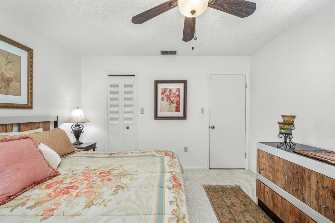 interior - second bedroom 4