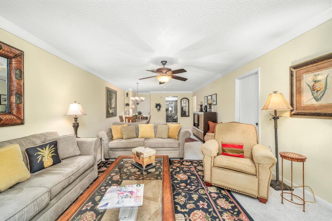 interior - living room 4