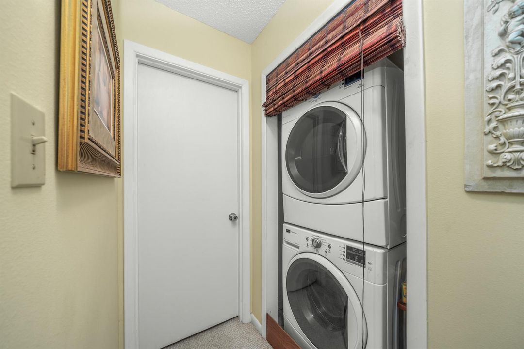 interior - laundry 1