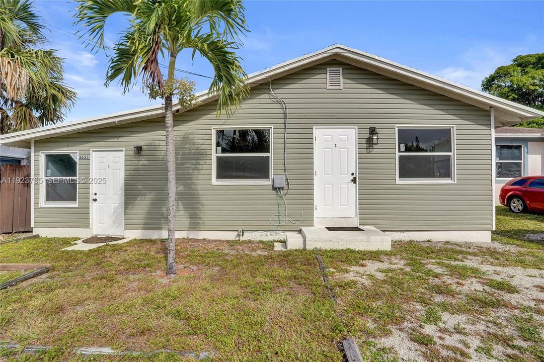 出租: $1,800 (1 贝兹, 1 浴室, 816 平方英尺)