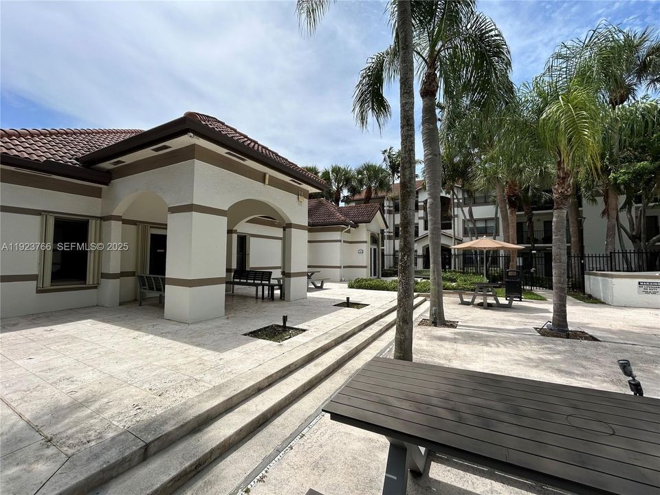 En Renta: $1,775 (1 camas, 1 baños, 650 Pies cuadrados)