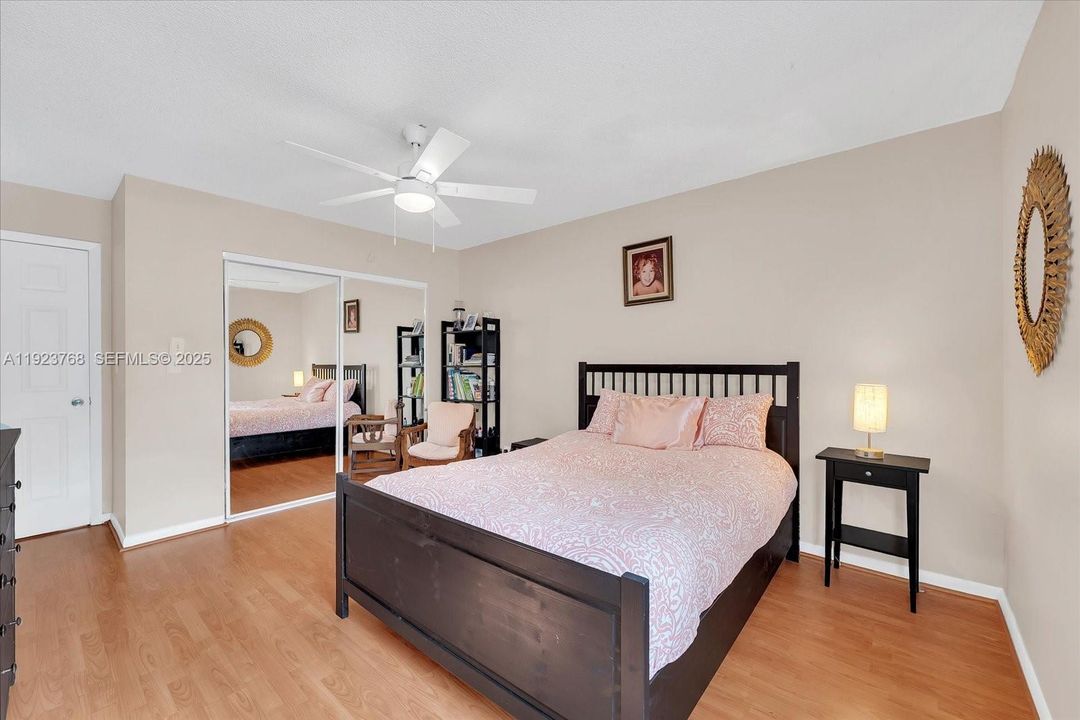 For Sale: $535,000 (3 beds, 2 baths, 1640 Square Feet)