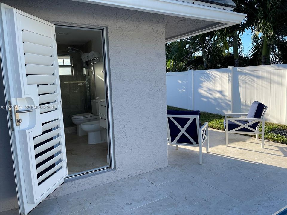 For Sale: $1,264,000 (3 beds, 3 baths, 2095 Square Feet)