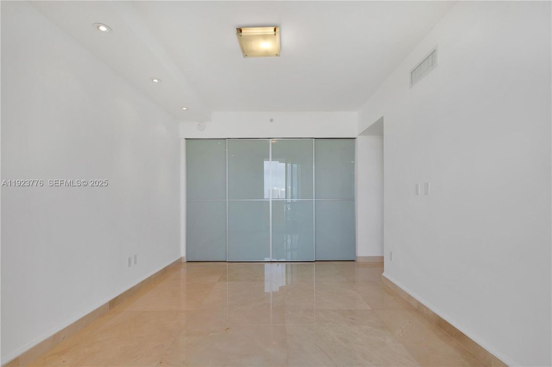 For Sale: $3,398,000 (3 beds, 3 baths, 2214 Square Feet)