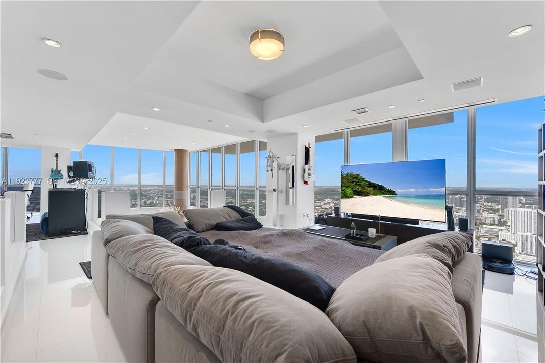 В аренду: $16,000 (2 спален, 2 ванн, 3017 Квадратных фут)