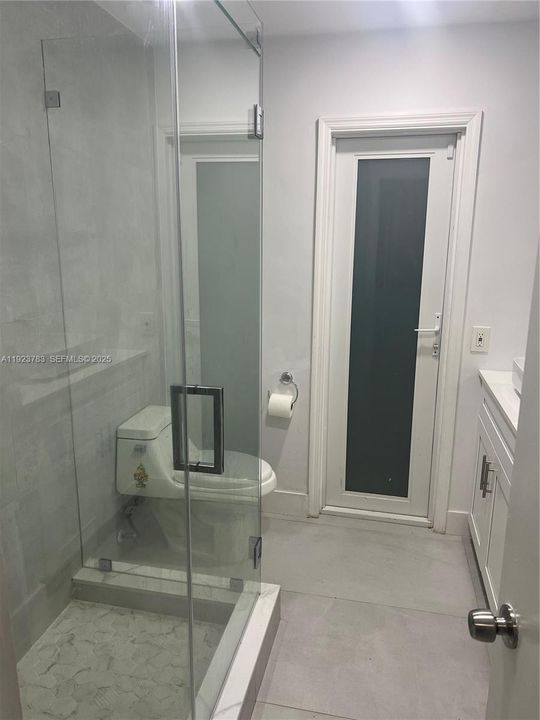 For Rent: $3,500 (4 beds, 2 baths, 1908 Square Feet)