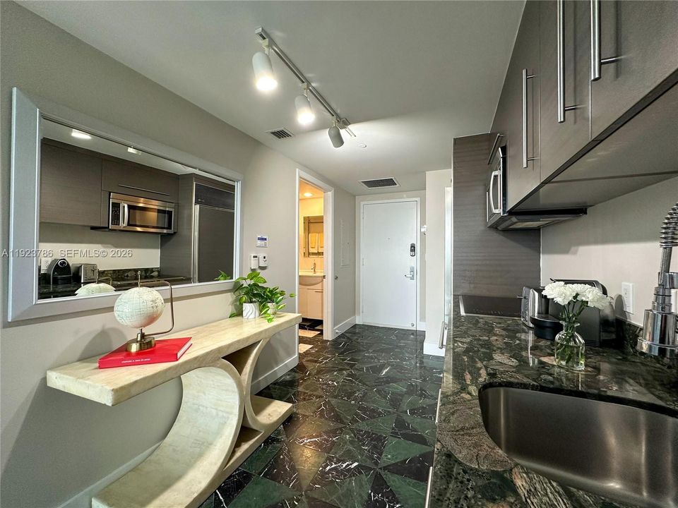 For Sale: $440,000 (0 beds, 1 baths, 495 Square Feet)