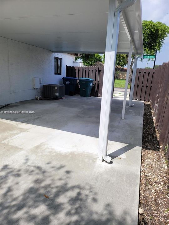 For Rent: $3,600 (3 beds, 2 baths, 1277 Square Feet)