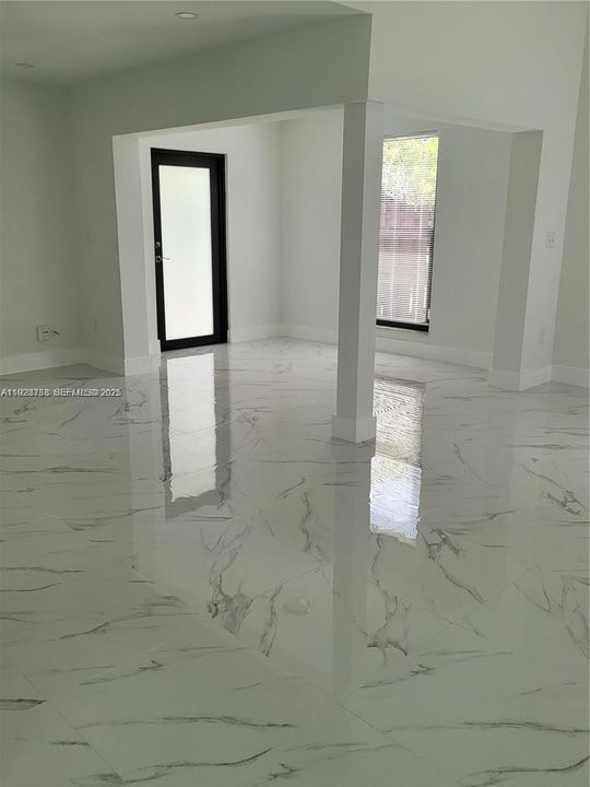 For Rent: $3,600 (3 beds, 2 baths, 1277 Square Feet)