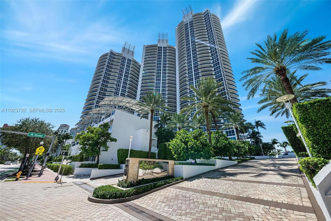 На продажу: $6,350,000 (3 спален, 3 ванн, 3284 Квадратных фут)